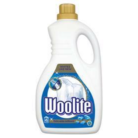 WOOLITE Extra White Brillance 2.7 l (45 dávek) - prací gel