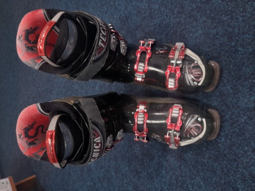 Bazar - Lyžařské boty Tecnica 260-270 EU 40,5 až 42,5