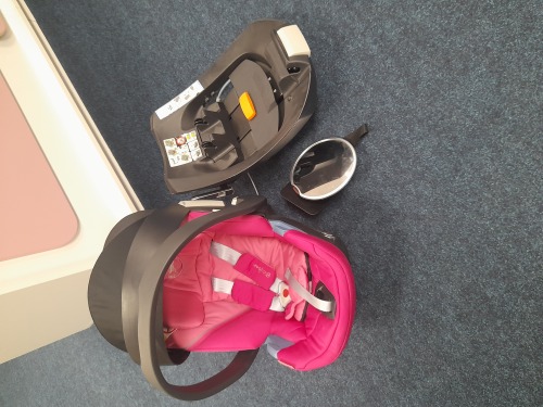 Bazar -Autosedačka cybex aton 5, base + zrcátko