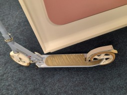 Bazar - Dětská koloběžka Axelo modro/bílá