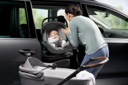 Autosedačka Baby-Safe iSense, Frost Grey