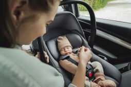 Autosedačka Baby-Safe Core, Frost Grey