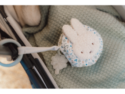 Závěsná textilní knížka králíček Miffy Lucky Leaves