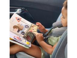 Knížka s aktivitami do auta Busy Book