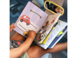 Knížka s aktivitami do auta Busy Book