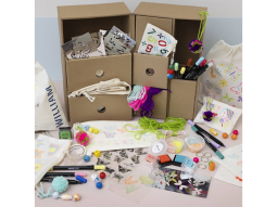 Kreativní sada Maxi box se zásuvkami Dekorování textilu